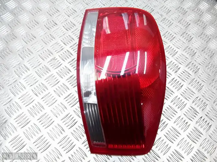 Audi A3/S3 8P (2004 - 2008) 8P0945096020S Задний фонарь в кузове — фото 7