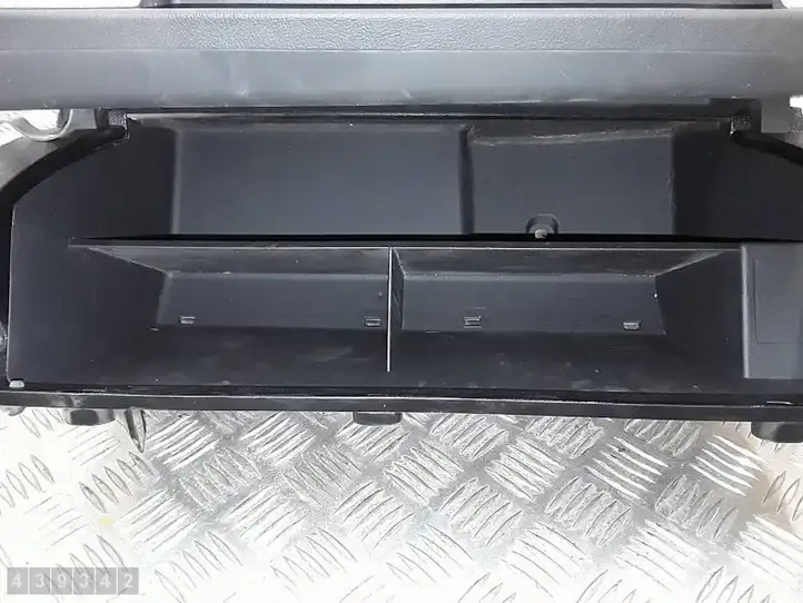 Audi A3/S3 8P (2003 - 2005) 8P1857035B Бардачок в сборе — фото 4