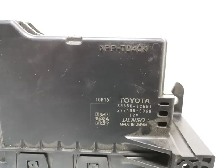Toyota RAV 4 (XA40) (2012 - 2018) 2774000960 Прочие блоки управления — фото 2