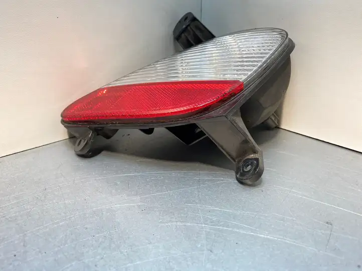 Mitsubishi Eclipse Cross (2018 - ) 1149226L Задняя противотуманная фара — фото 6