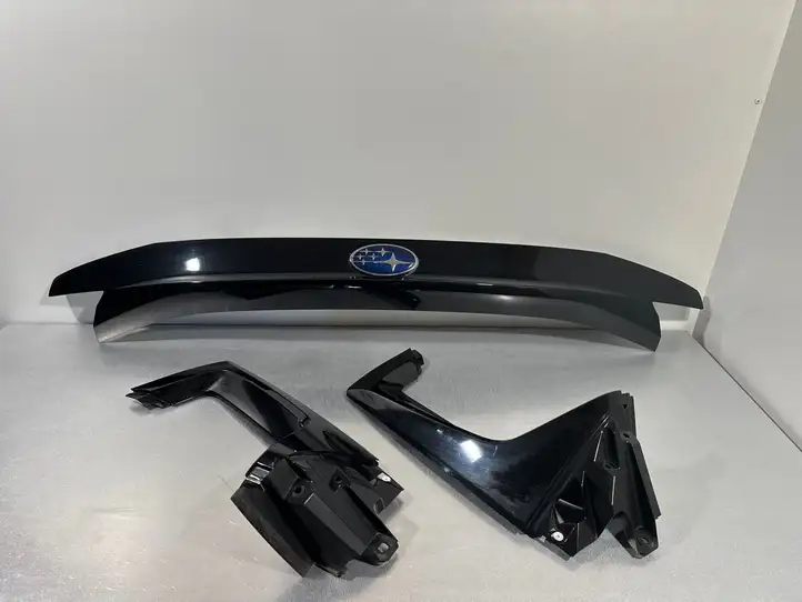 Subaru Forester SK (2018 - 2025) 91112SJ080 Комплект обшивки крышки багажника — фото 12