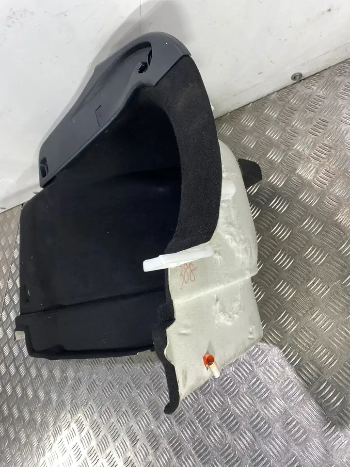 Toyota Prius (XW50) (2015 - ) 6473047090 Боковая обшивка багажника — фото 3