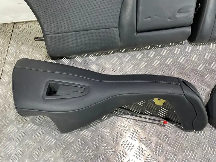 Subaru Outback (BS) (2014 - 2019) Комплект отделки дверей — фото 10