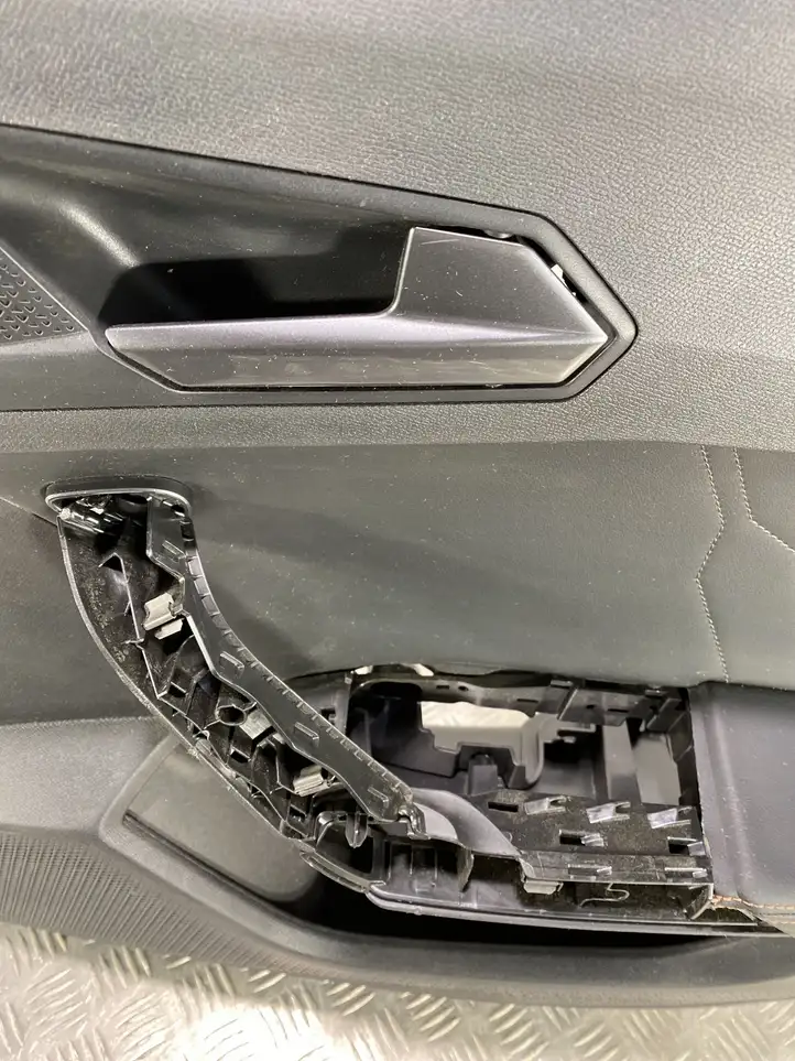 Cupra Formentor (2021 - ) 5FF867212 Обшивка задней двери — фото 10