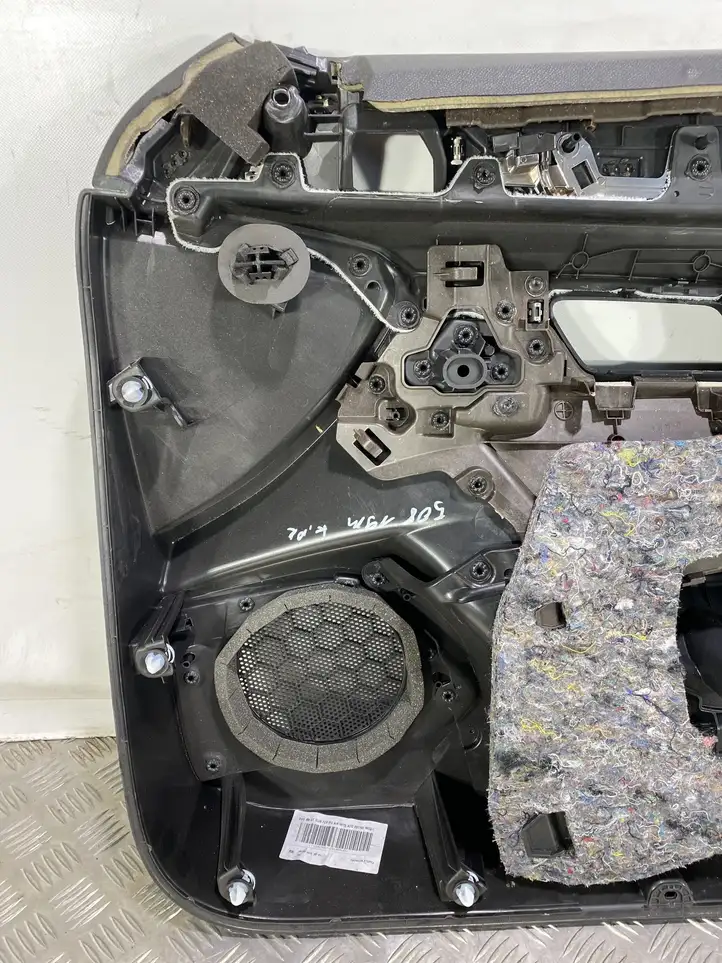 Peugeot 508 II (2018 - ) 98216761ZD Обшивка передней двери — фото 10