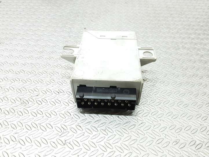 BMW 5 E39 (1996 - 2003)  303151600001 Комплект крюка
