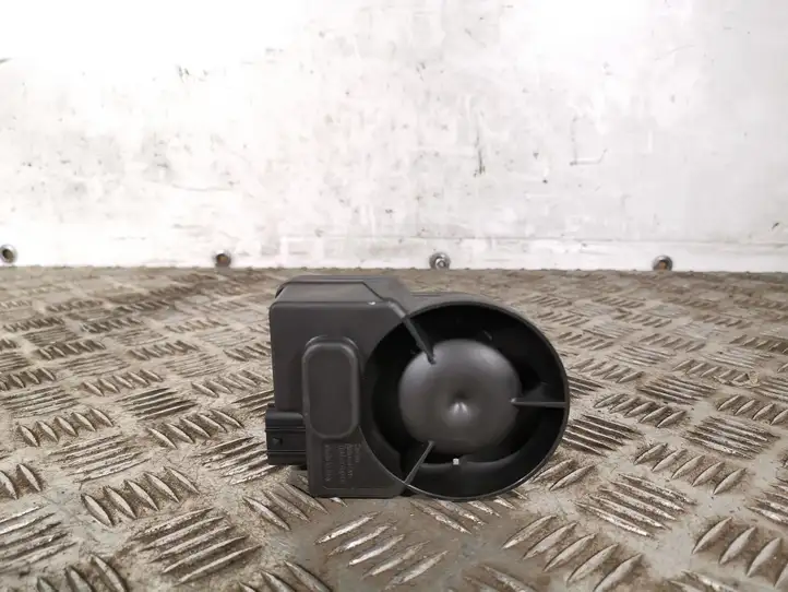 Honda CR-V (2012 - 2016) Сирена сигнализации — фото 1
