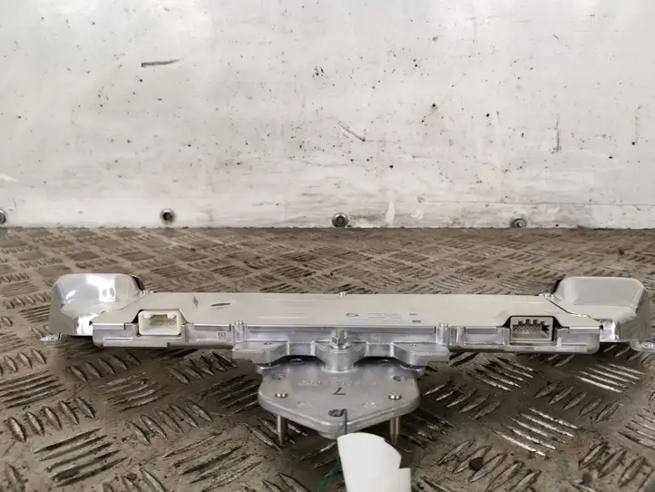 Subaru XV II (2018 - 2021) Камера в лобовом стекле — фото 6