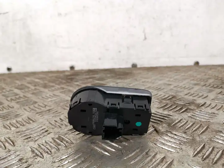 Opel Crossland X (2017 - 2020) 17036102 Включатель фонарей — фото 2