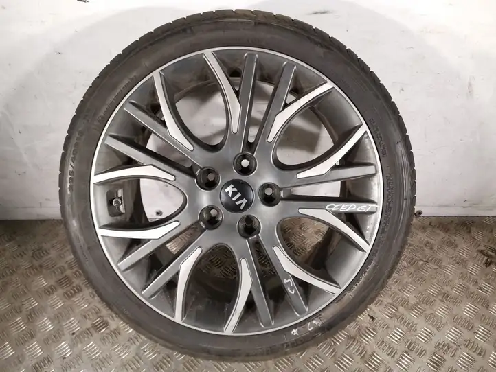 Kia Ceed (2012 - 2015) Легкосплавный колесный диск R18 — фото 1