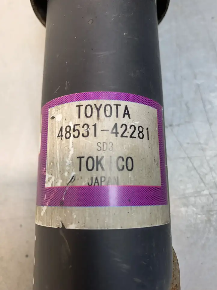 Toyota RAV 4 (XA40) (2012 - 2018) 4853142281 Задний aмортизатор — фото 6