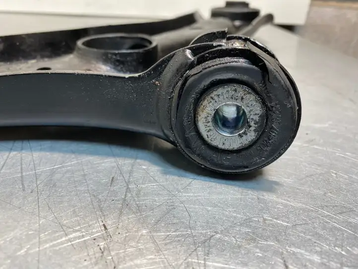 Cupra Formentor (2021 - ) Вилка подвески — фото 5