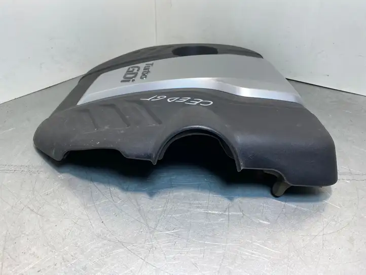 Kia Ceed (2012 - 2015) 292402B700 Крышка двигателя декоративная — фото 3