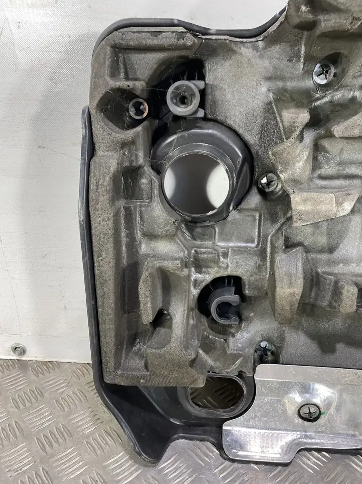 Alfa Romeo Giulietta (2010 - ) 51859542 Крышка двигателя декоративная — фото 2