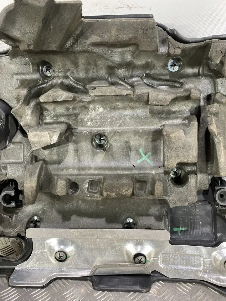 Alfa Romeo Giulietta (2010 - ) 51859542 Крышка двигателя декоративная — фото 10