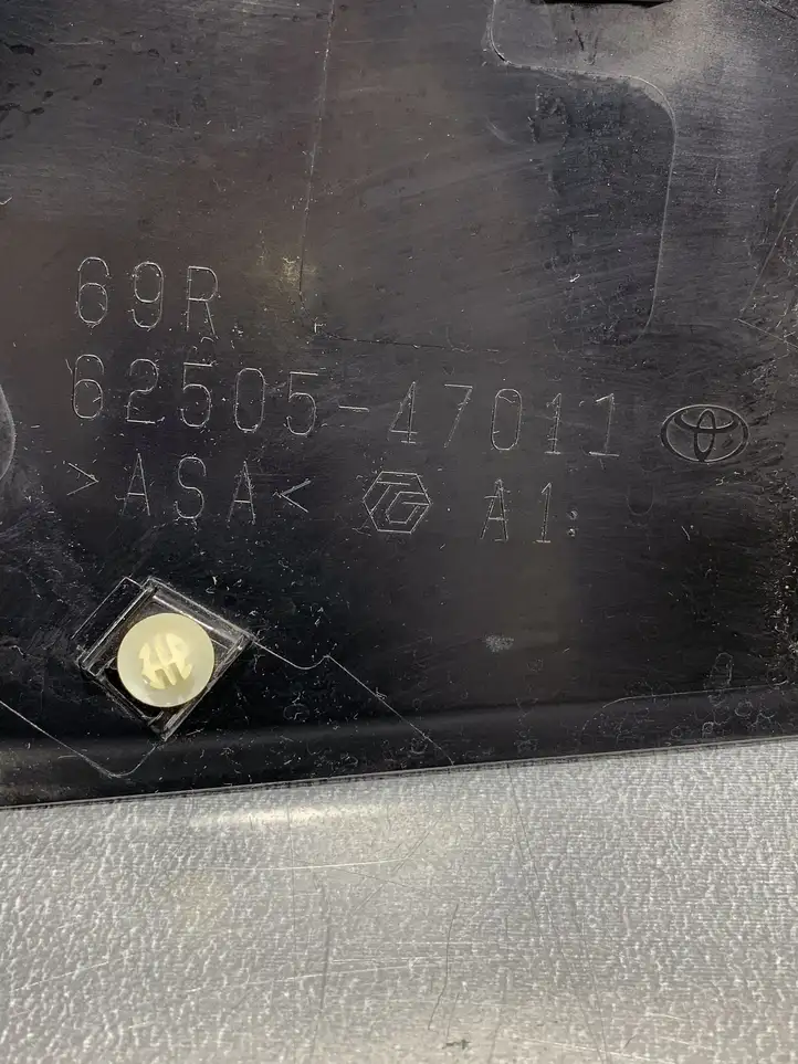 Toyota Prius (XW50) (2015 - ) 6250547011 Молдинг крыла — фото 7