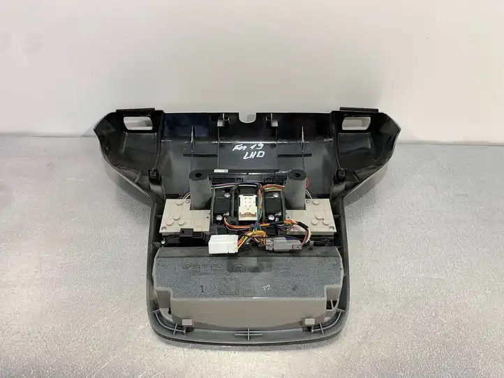 Subaru Forester SK (2018 - 2025) 85271SJ000 Передняя подсветка — фото 8