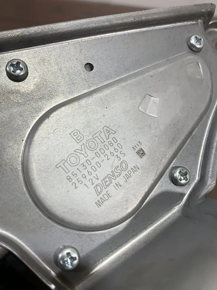Toyota Yaris (2012 - 2014) 851300D080 Стеклоочиститель заднего стекла — фото 5