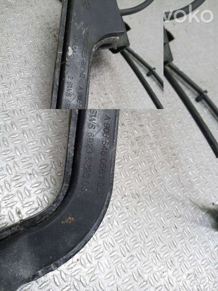 Mercedes-Benz Sprinter W906 (2006 - 2018)  A9065460561004 Верхняя направляющая ролика / верхняя петля