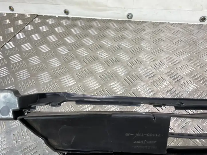 Honda HR-V (2015 - 2020) 71103T7AJ0 Нижняя решетка переднего бампера — фото 7