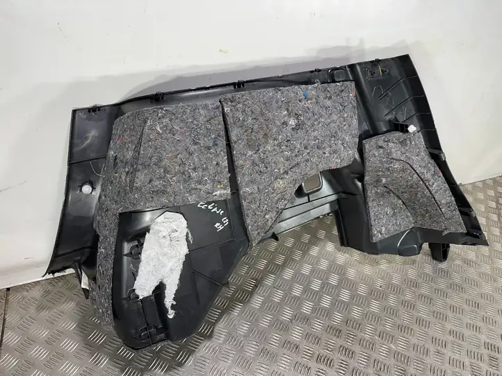 Mitsubishi Eclipse Cross (2018 - ) 7230A972ZZ1 Боковая обшивка багажника — фото 11