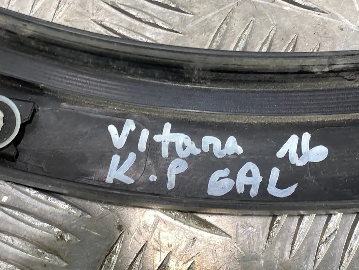Suzuki Vitara (2014 - 2018) 7726154PO Молдинг заднего крыла — фото 5