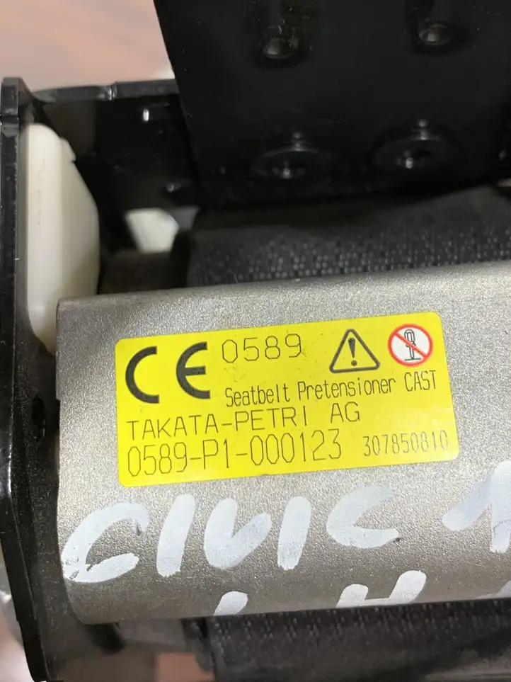 Honda Civic IX (2011 - 2017) 81850TV1E010M4 Передний ремень безопасности — фото 9
