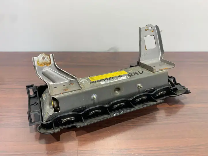 Subaru Forester SJ (2013 - 2018) TG09D04001 Коленная подушка безопасности — фото 3