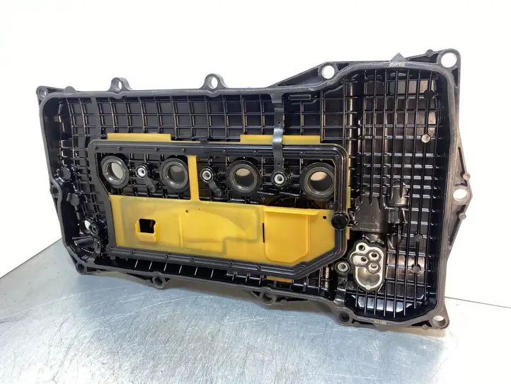 Toyota Prius (XW50) (2015 - ) Крышка головки блока цилиндров — фото 5