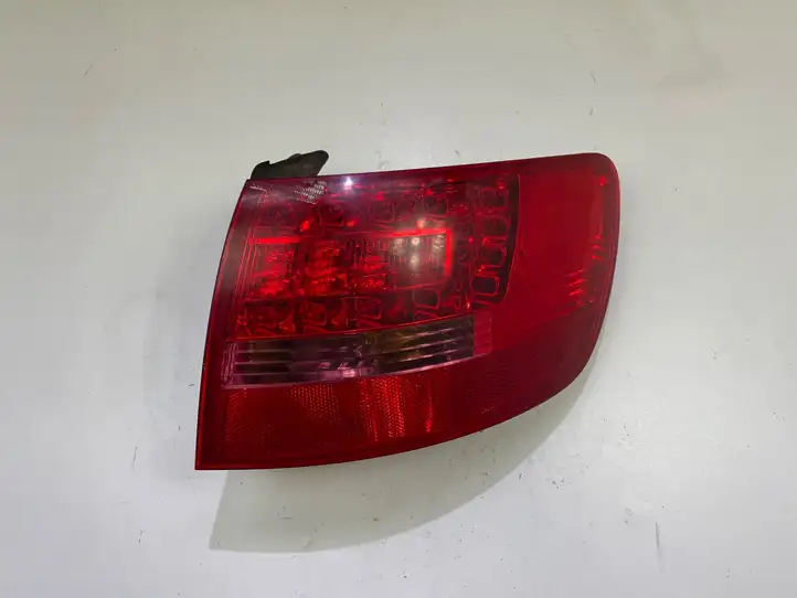 Audi A6 S6 C6 4F (2004 - 2008) 4F9945095H Задний фонарь в кузове — фото 1