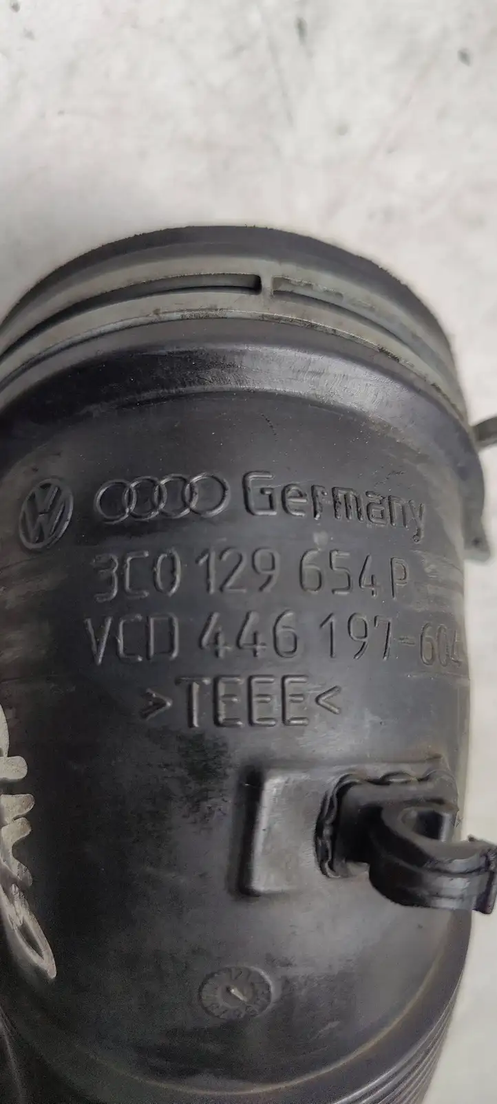 Volkswagen PASSAT B6 (2005 - 2010) 3C0129654P Трубка подачи воздуха — фото 4
