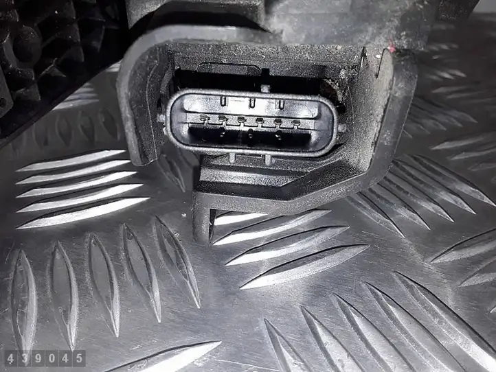 Volkswagen Golf VI (2009 - 2013) 74390500 Педаль акселератора — фото 4