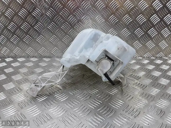 Nissan NV200 (2009 - ) Бачок омывателя стекла — фото 3
