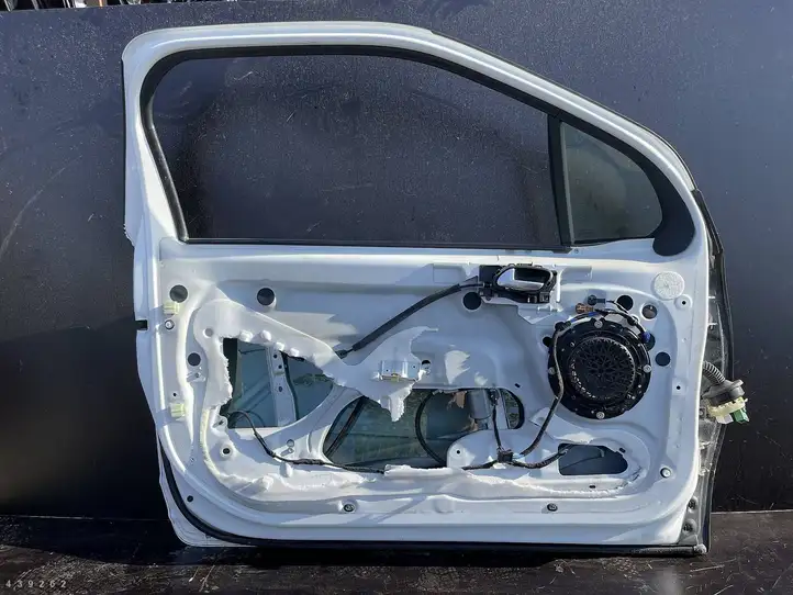 Citroen DS3 (2010 - 2016) Дверь — фото 2