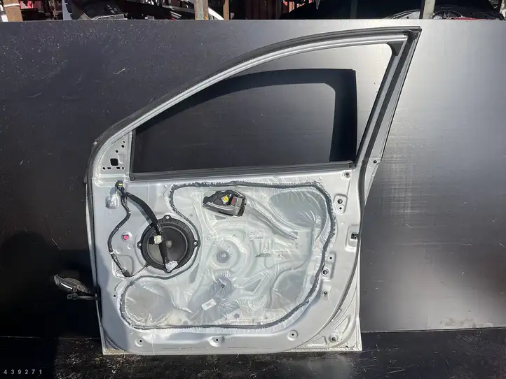 Hyundai ix35 (2009 - 2013) Дверь — фото 2