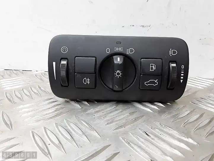 Volvo S60 (2010 - 2013) 30739413 Включатель фонарей — фото 1