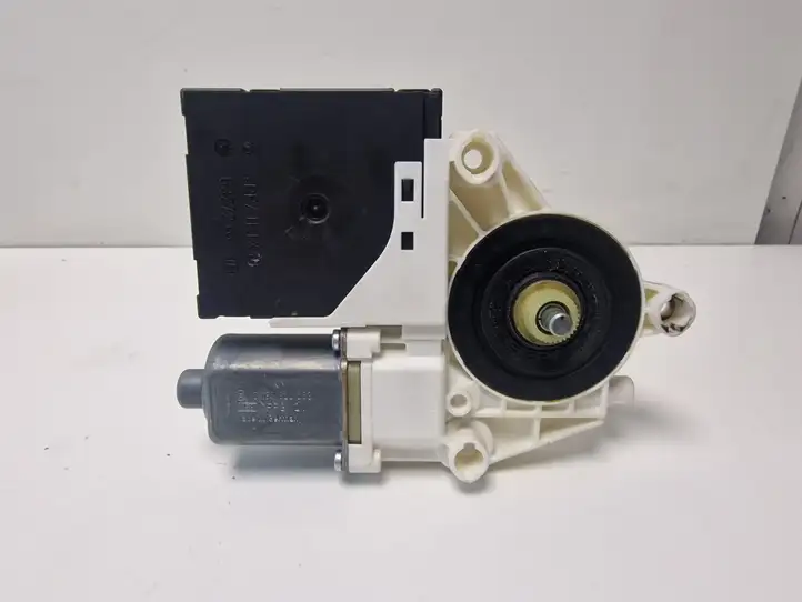Audi A3/S3 8P (2004 - 2008) 8P4959801D Стеклоподъемник задней двери — фото 3