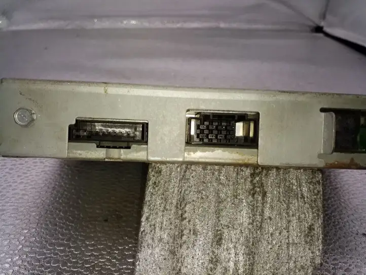 Volkswagen Tiguan (2007 - 2011) 8E0035593M Контроллер мультимедийной системы — фото 4