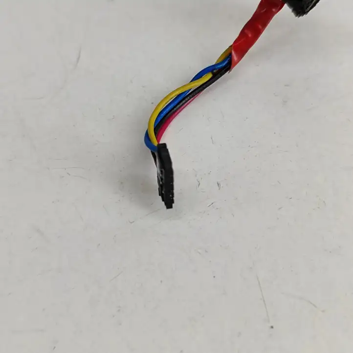 Tesla Model Y (2019 - 2024)  110061900C Боковая камера в крыле