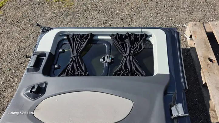 Ford Tourneo Custom (2017 - 2022) gk21b27502a02 Обшивка раздвижной двери — фото 15