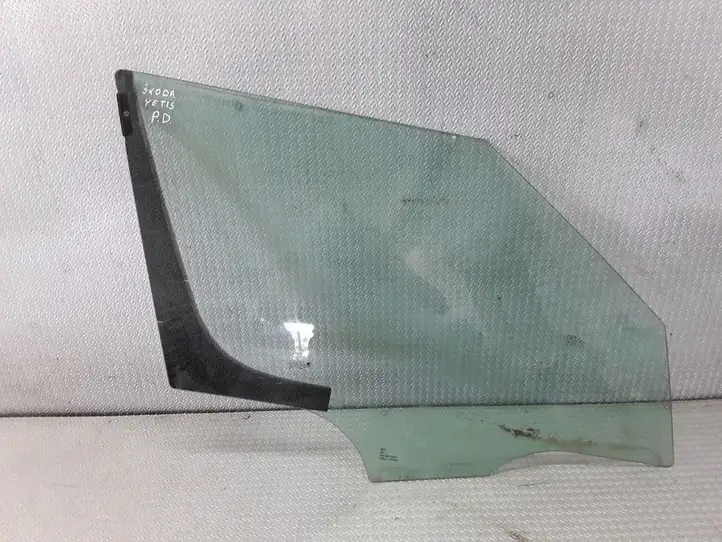 Skoda Yeti (2009 - 2012)  5L0845022C Основное стекло передних дверей (четырехдверного автомобиля)