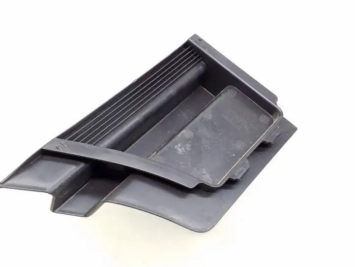 Volkswagen Golf VII (2013 - 2019)  5g6867461a Другая деталь салона