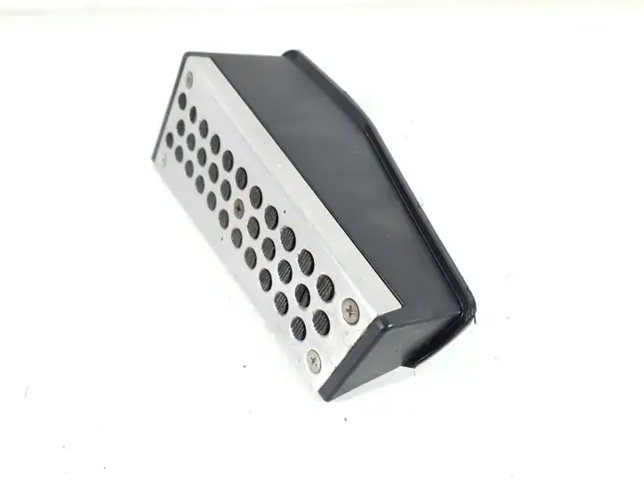 Nissan 350Z (2001 - 2009) 67840-CD401 Подставка для ноги — фото 3