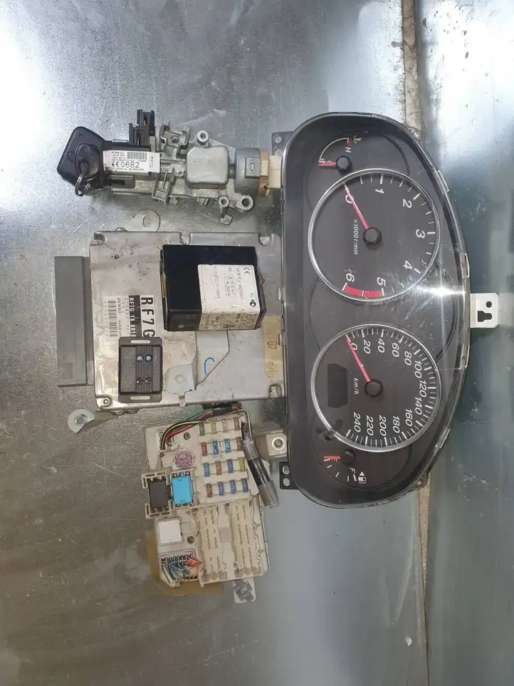 Mazda 6 (2002 - 2005) 2758006372 Комплект системы зажигания — фото 1