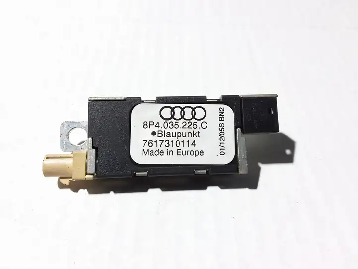 Audi A3/S3 8P (2008 - 2013) 8P4035225C Усилитель антенны — фото 1