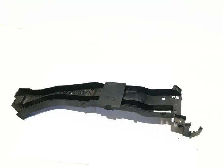 Audi Q3 (2011 - 2014)  5N0971615E Другая деталь отсека двигателя