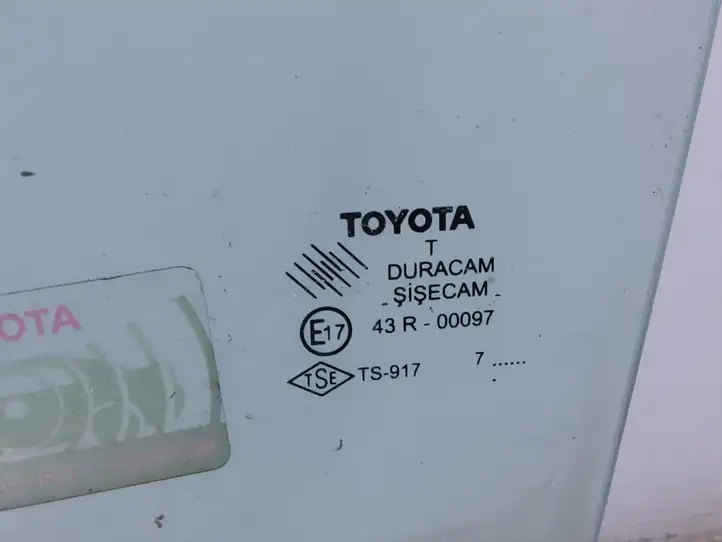 Toyota Corolla Verso AR10 (2004 - 2009)  43R00097 Основное стекло передних дверей (четырехдверного автомобиля)