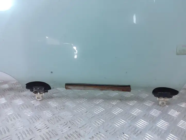 Toyota Corolla Verso AR10 (2004 - 2009)  43R00097 Основное стекло передних дверей (четырехдверного автомобиля)