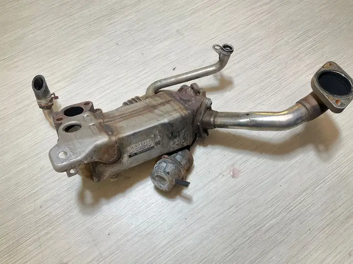 Opel Astra J (2012 - 2015) 55567726 Охладитель клапана EGR — фото 3