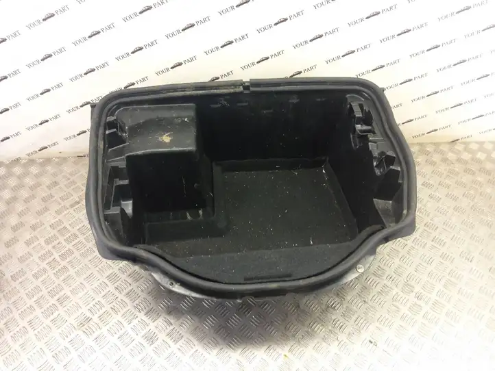 Smart Roadster (2003 - 2006) 0011919v004 Обшивка ниши запасного колеса — фото 1